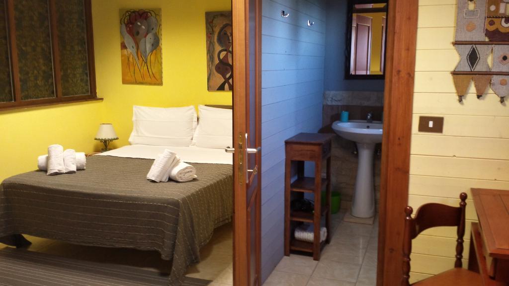 Bed & Breakfast Il Casaletto ทิโวลิ แตร์เม ภายนอก รูปภาพ